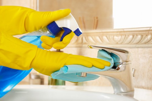 Oven cleaning quote based on appliance size and cleaning load